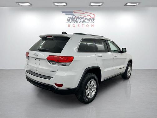 Bright White Clearcoat 2017 Jeep Grand Cherokee Laredo
