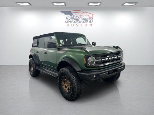 Green Metallic 2022 Ford Bronco Black Diamond