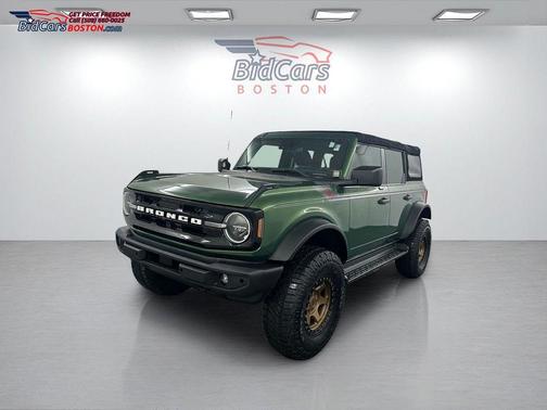 Green Metallic 2022 Ford Bronco Black Diamond