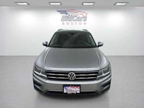 Pyrite Silver Metallic 2020 Volkswagen Tiguan 2.0T SE