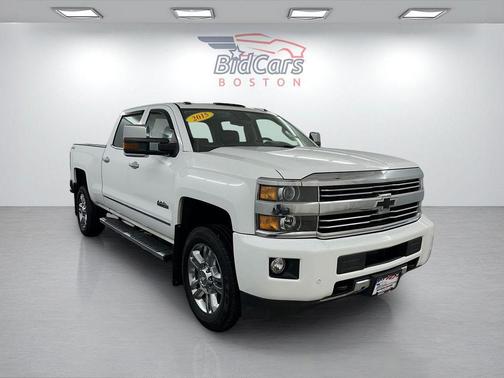 Summit White 2015 Chevrolet Silverado 2500 High Country