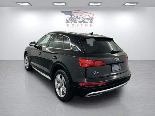 2018 Audi Q5 2.0T Premium Plus