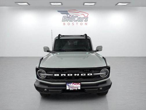 Cactus Green / Gray 2023 Ford Bronco Outer Banks
