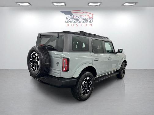 Cactus Green / Gray 2023 Ford Bronco Outer Banks