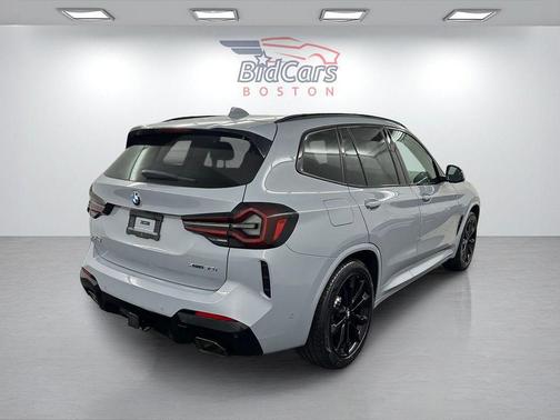 Brooklyn Gray Metallic 2024 BMW X3 xDrive30i