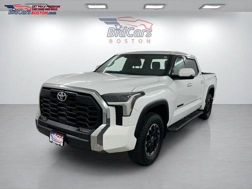 White 2022 Toyota Tundra SR5