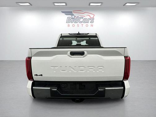 White 2022 Toyota Tundra SR5