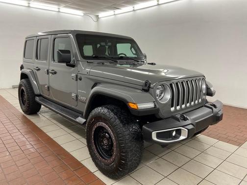 Photo 5 of 54 of 2020 Jeep Wrangler Unlimited Sahara