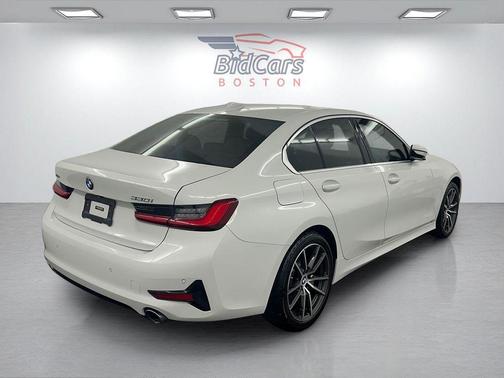 Alpine White 2019 BMW 330 i xDrive