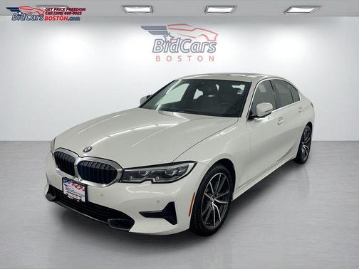Alpine White 2019 BMW 330 i xDrive