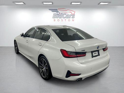 Alpine White 2019 BMW 330 i xDrive