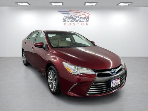 2017 Toyota Camry Hybrid XLE