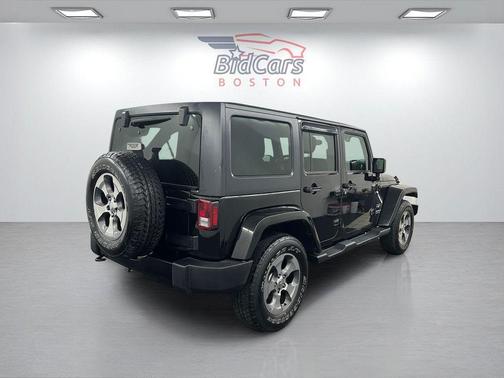 Black Clearcoat 2017 Jeep Wrangler Unlimited Sahara
