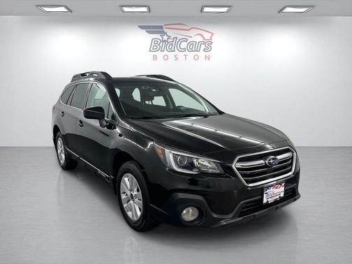 Crystal Black Silica 2019 Subaru Outback 2.5i Premium