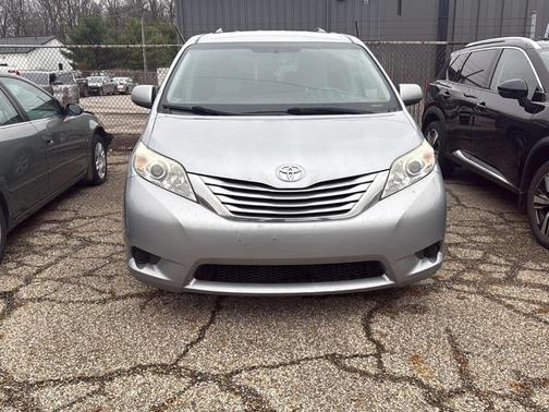 2015 Toyota Sienna 