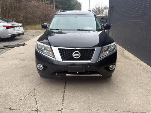 2016 Nissan Pathfinder SL
