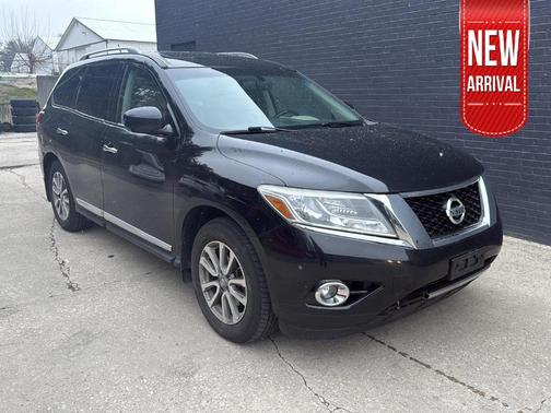 2016 Nissan Pathfinder SL