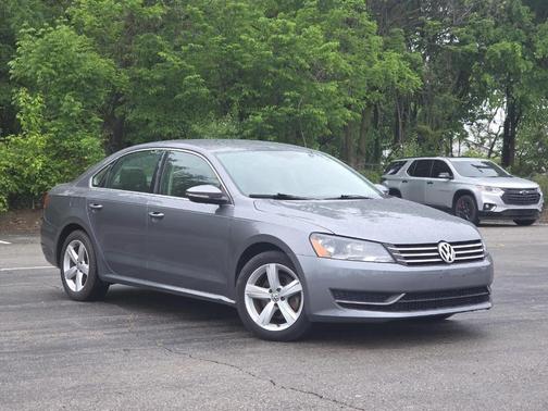 Platinum Gray Metallic 2012 Volkswagen Passat 2.5 SE