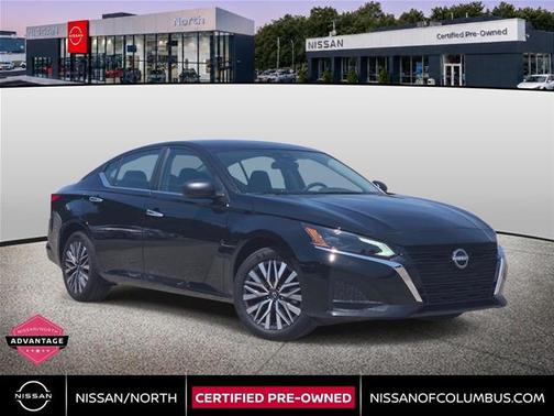 Super Black 2025 Nissan Altima SV