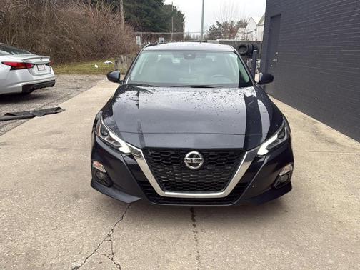 2020 Nissan Altima 2.5 SV