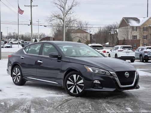 2020 Nissan Altima 2.5 SV
