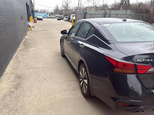 2020 Nissan Altima 2.5 SV