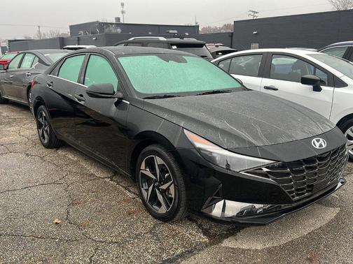2023 Hyundai ELANTRA Limited