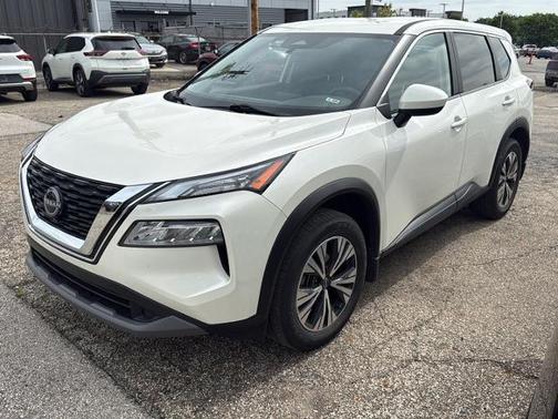 White 2023 Nissan Rogue SV
