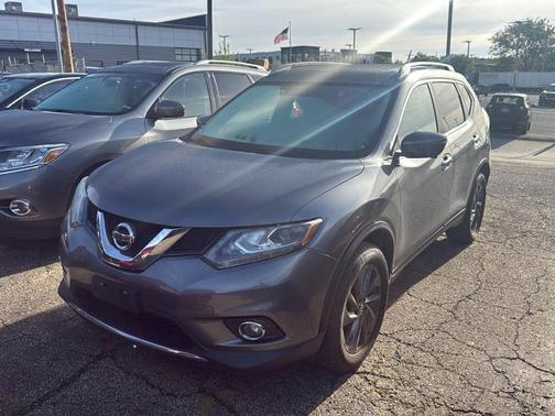 Gun Metallic 2016 Nissan Rogue SL