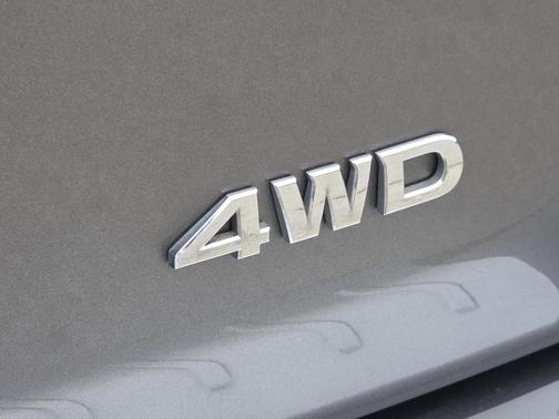 2020 Nissan Pathfinder S