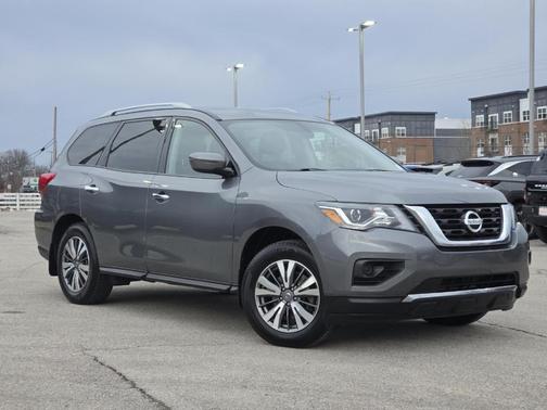 2020 Nissan Pathfinder S