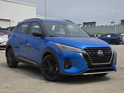 2024 Nissan Kicks SR