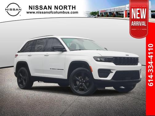 2022 Jeep Grand Cherokee Altitude