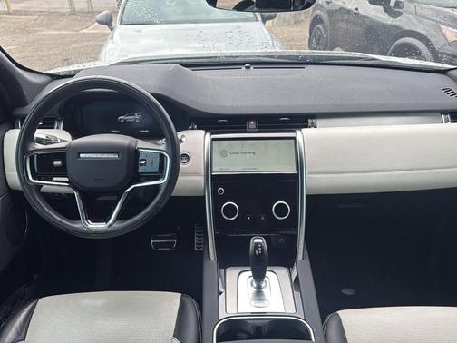 Yulong White 2021 Land Rover Discovery Sport R-Dynamic SE