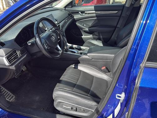 Still Night Pearl 2022 Honda Accord Sport SE