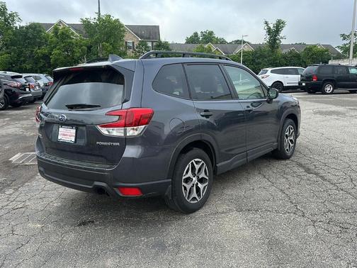 2022 Subaru Forester Premium