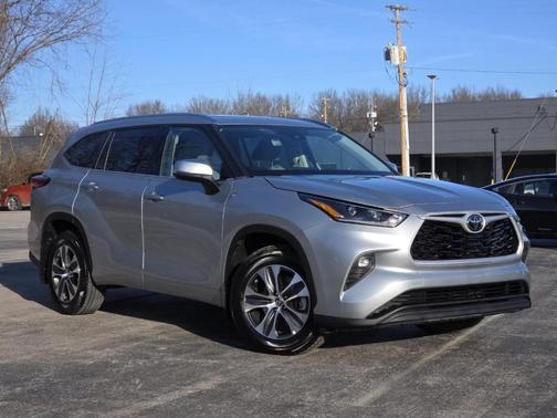 2021 Toyota Highlander XLE