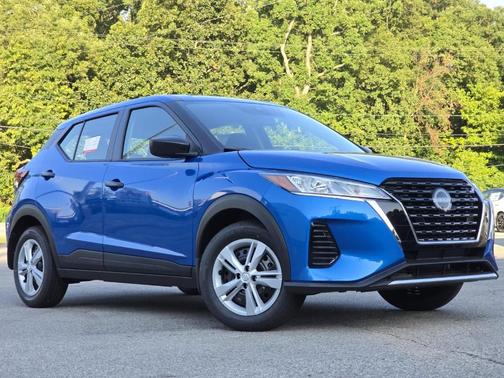 2025 Nissan Kicks Play S
