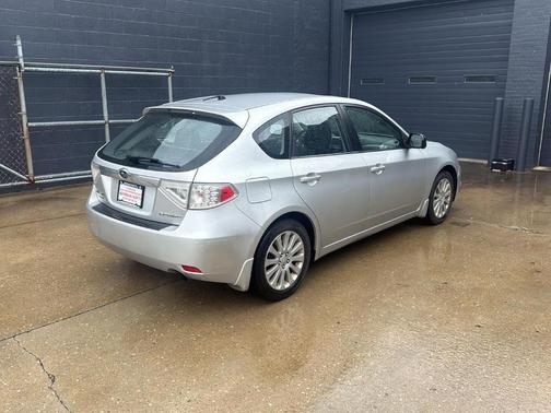 Spark Silver Metallic 2010 Subaru Impreza 2.5i Premium