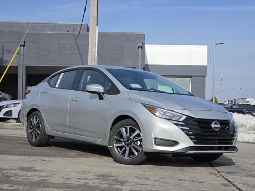 2025 Nissan Versa 1.6 SV