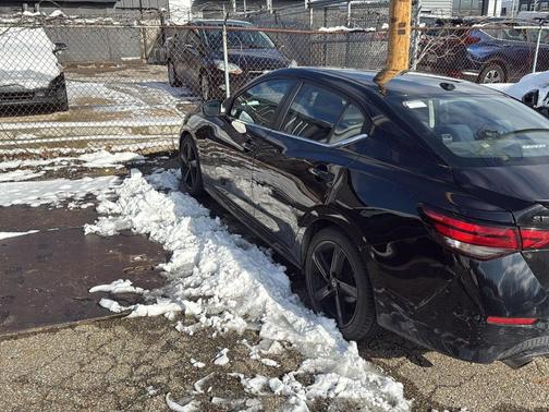 2022 Nissan Sentra SR