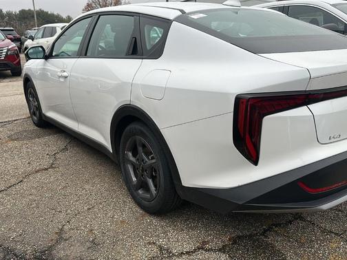 2025 Kia K4 