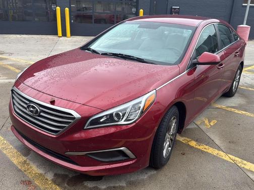 2016 Hyundai SONATA SE