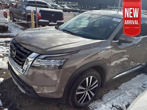 2024 Nissan Pathfinder Platinum