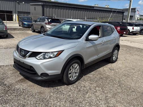 Brilliant Silver Metallic 2019 Nissan Rogue Sport S