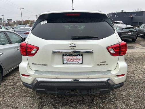 2018 Nissan Pathfinder Platinum