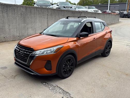 Monarch Orange / Super Black 2023 Nissan Kicks SV