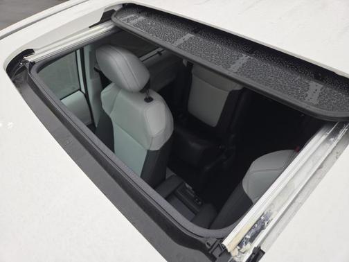 2021 Toyota Sienna XSE 7 Passenger