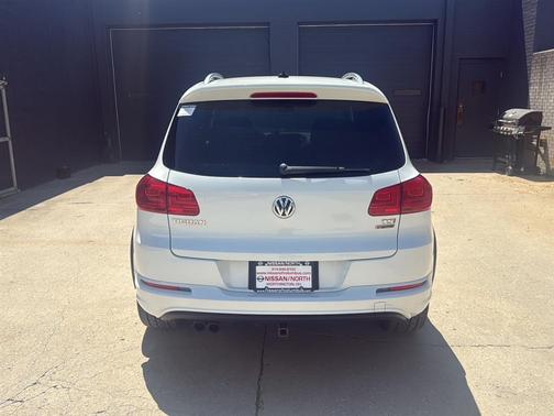 Pure White 2016 Volkswagen Tiguan R-Line
