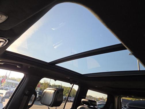 2022 Jeep Grand Wagoneer Series II